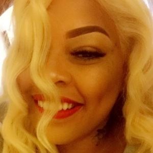 Meet your Posher, Hallima